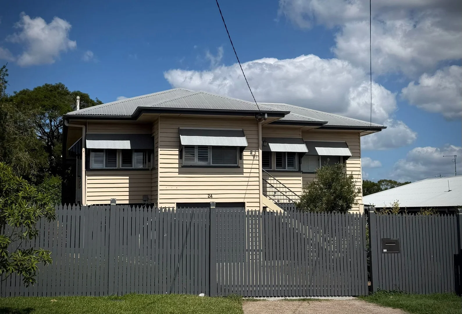 24 Grange Road (1/1)