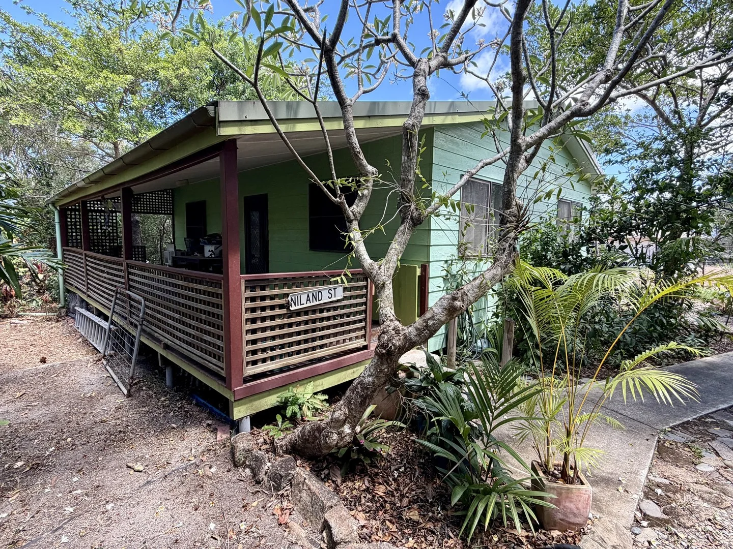 24 Howard St (1/1)