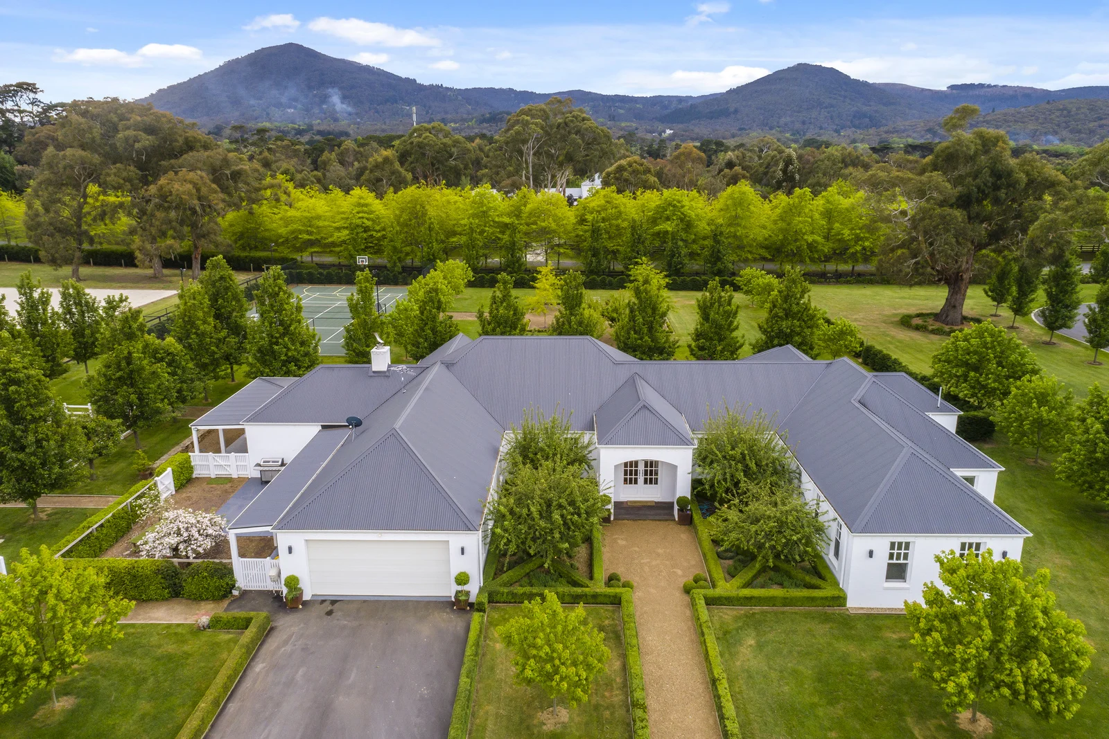 24 Manorina Way (1/33)