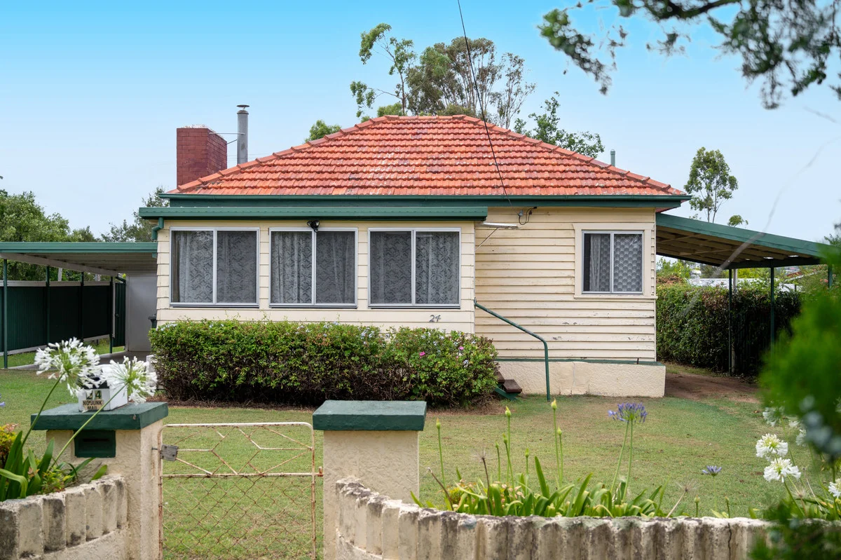 24 Marshall Street (1/16)