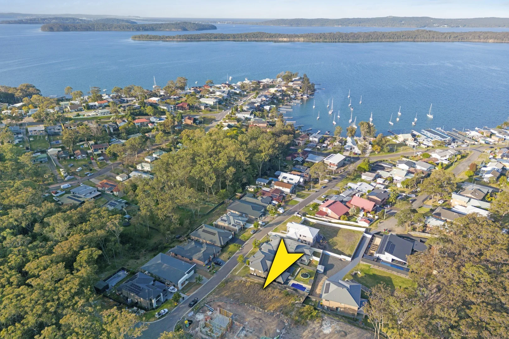 24 Norman Avenue (1/7)