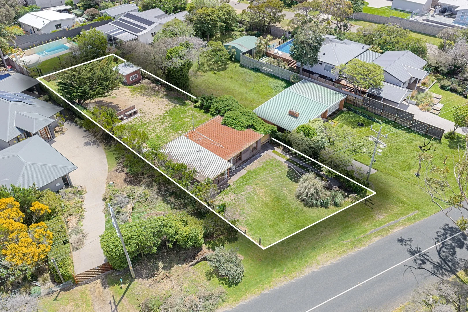 24 Normanby Road (1/11)