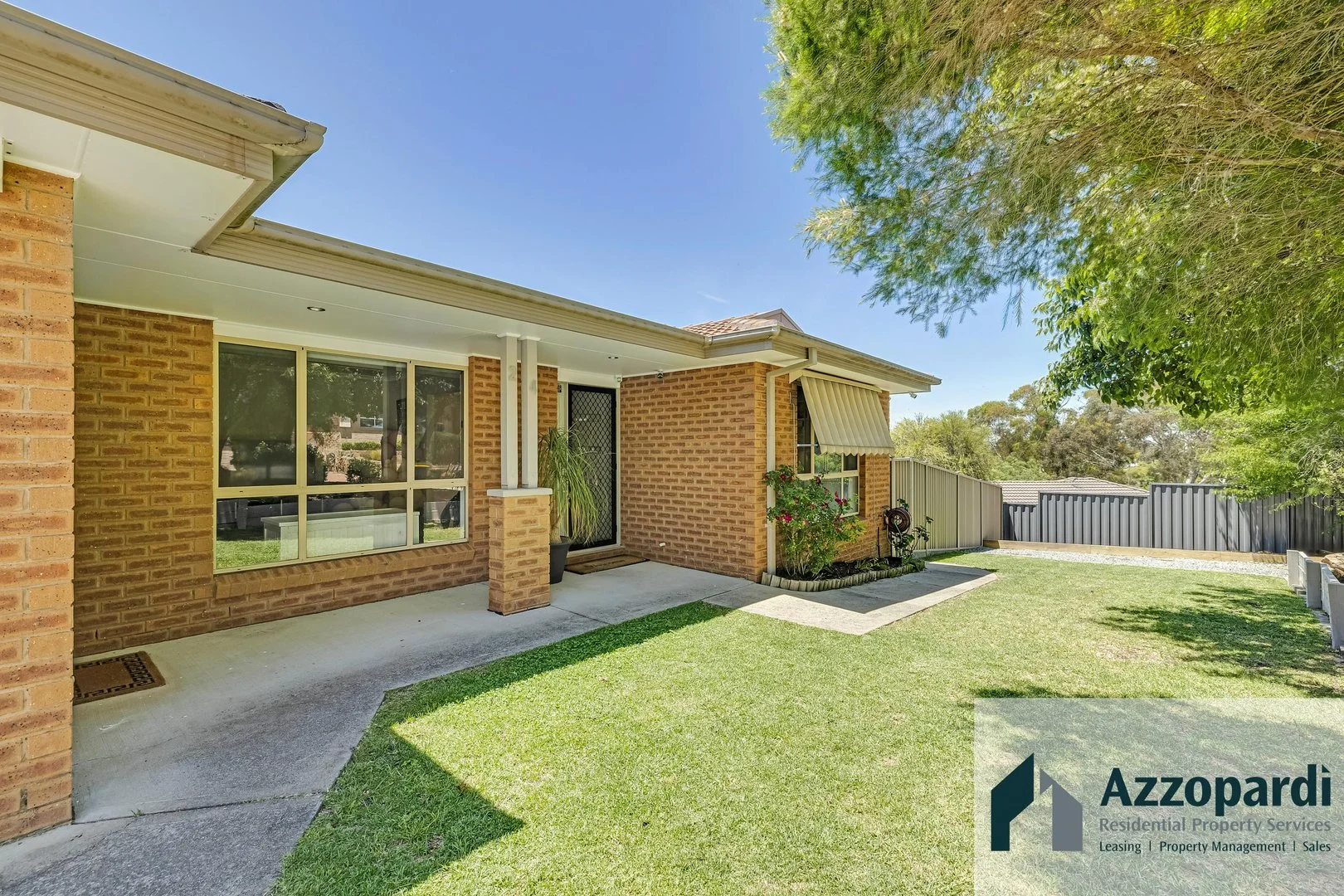 24 Tipiloura Street (1/22)