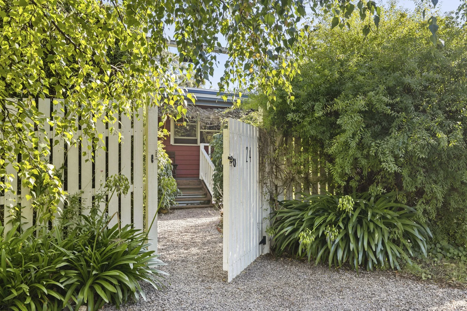 24 Trewins Lane - Image 2