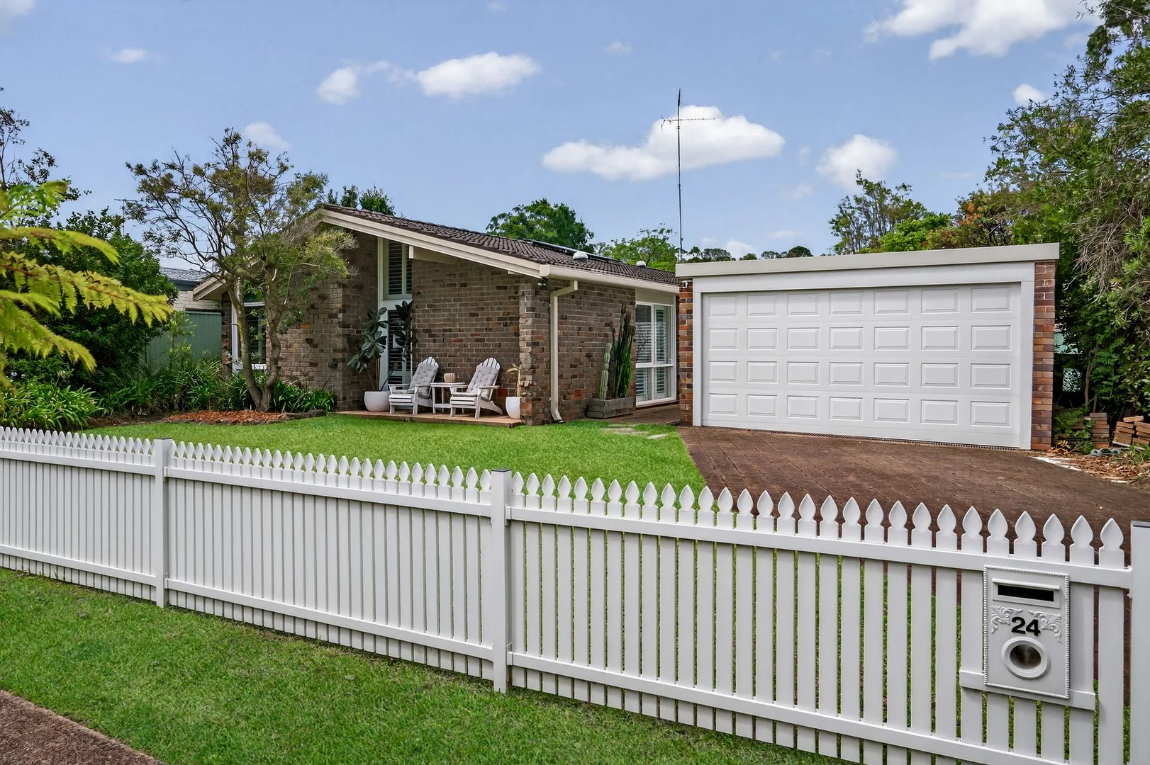 24 Whitby Road (1/19)