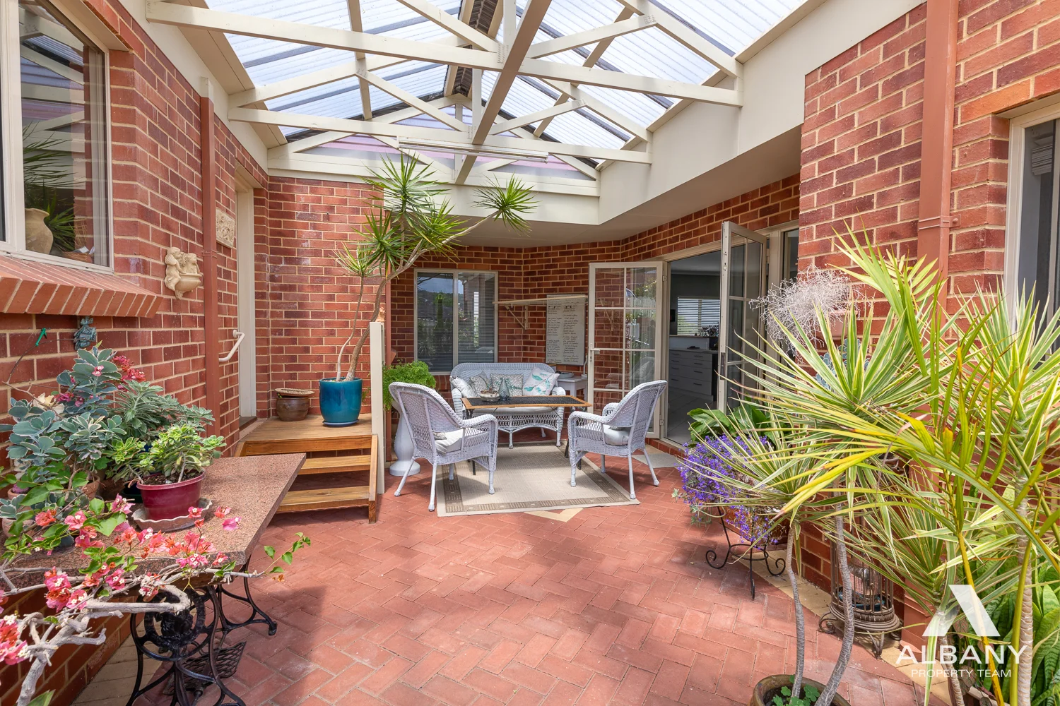 24A Frederick Street (1/18)