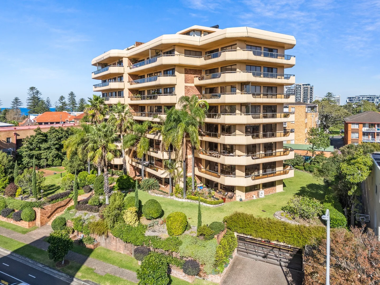 25/9-13 Smith Street (1/16)
