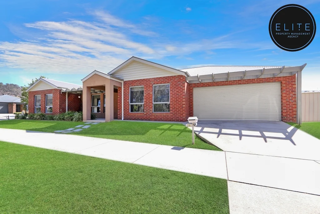 25 Axford Boulevard (1/17)