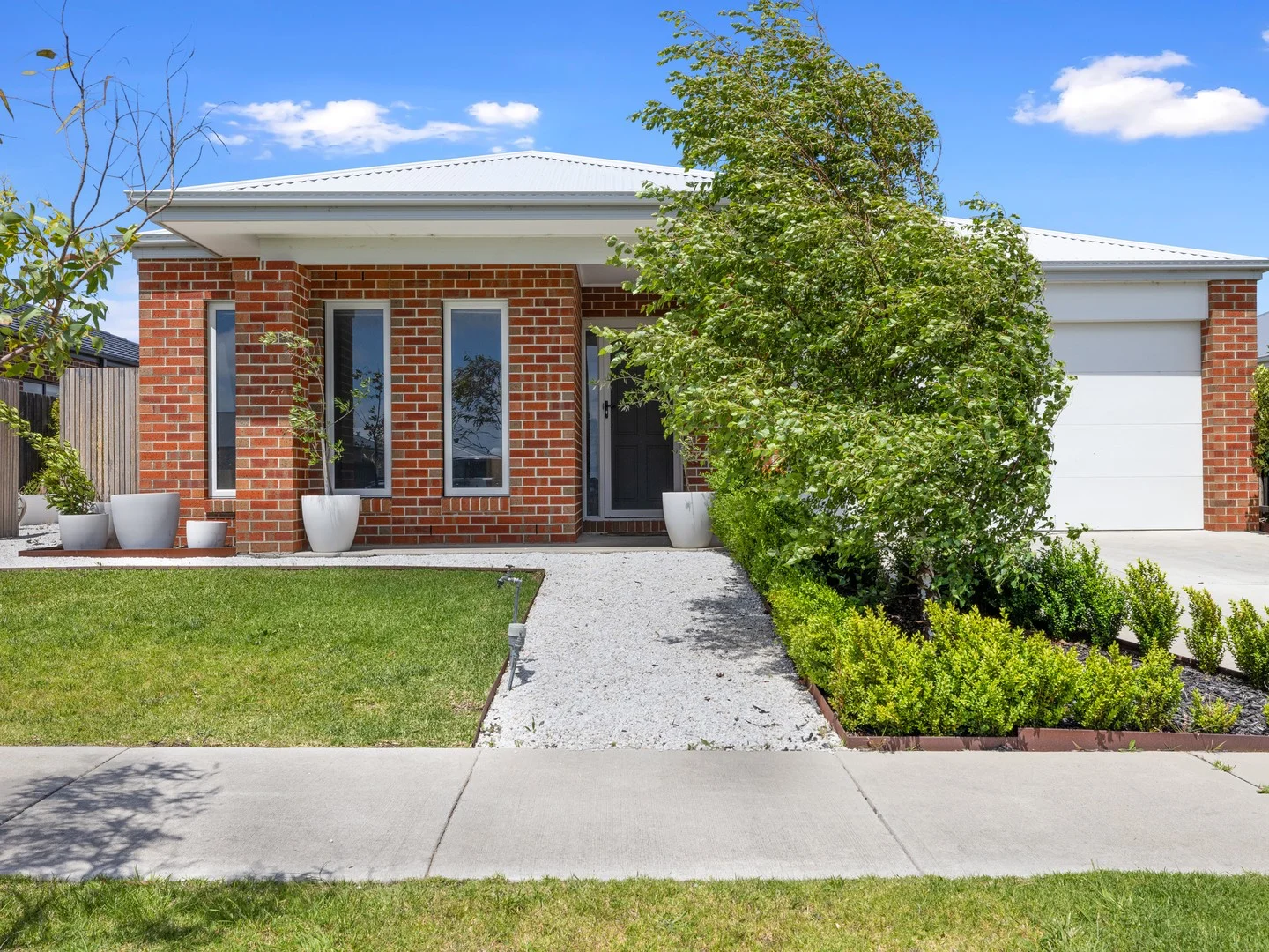 25 Fault Crescent (1/25)
