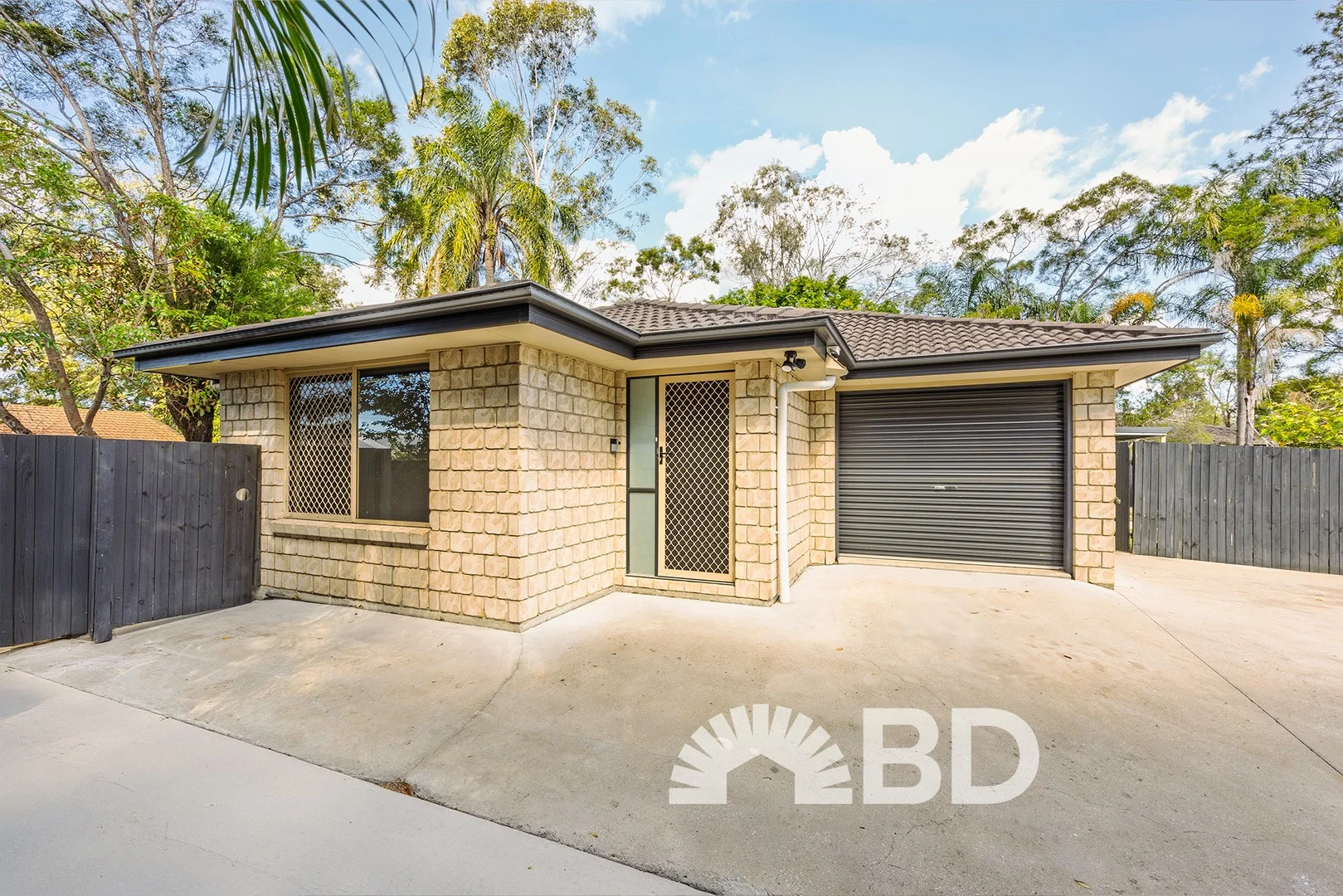 25 Grant Road (1/1)