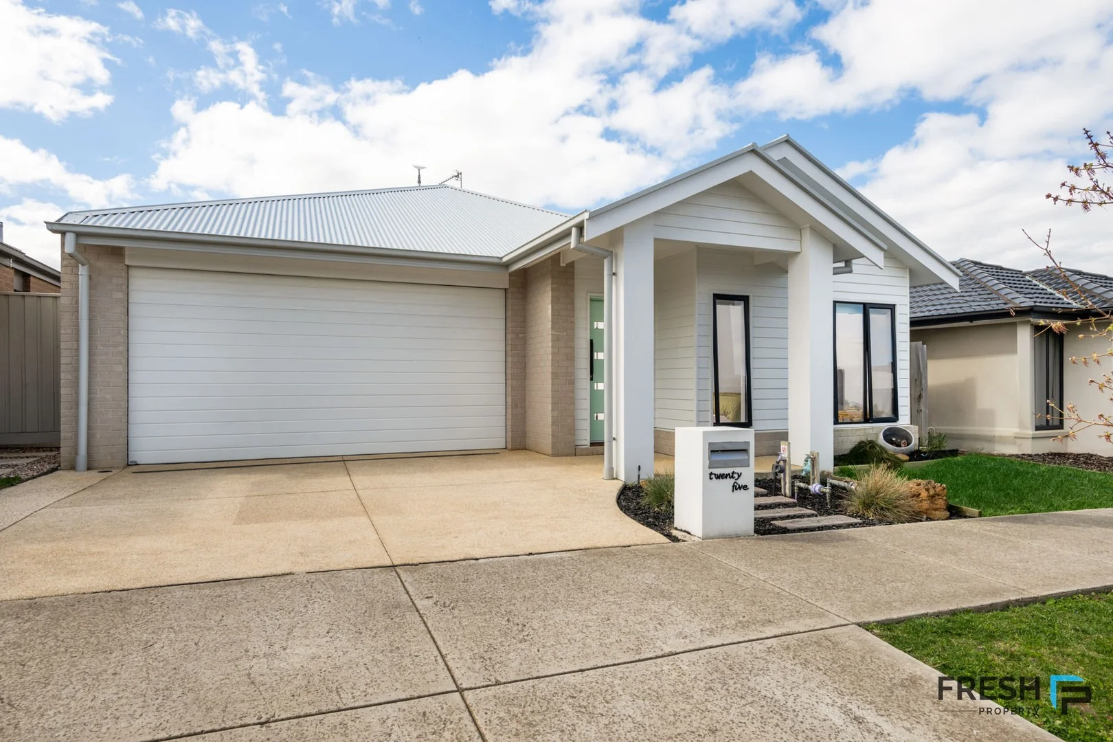 25 Heathcote St (1/18)