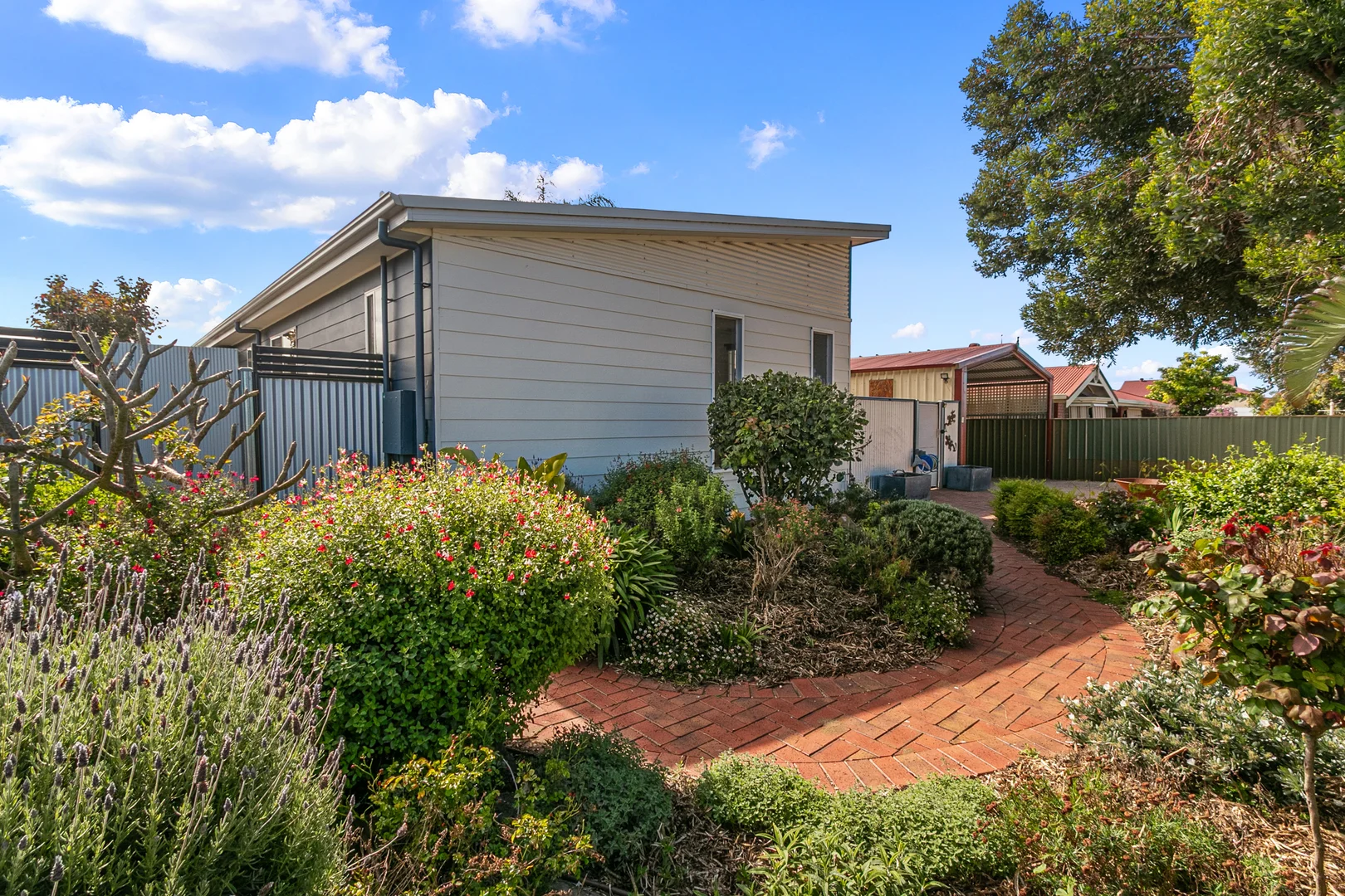 25 John Street - Image 4