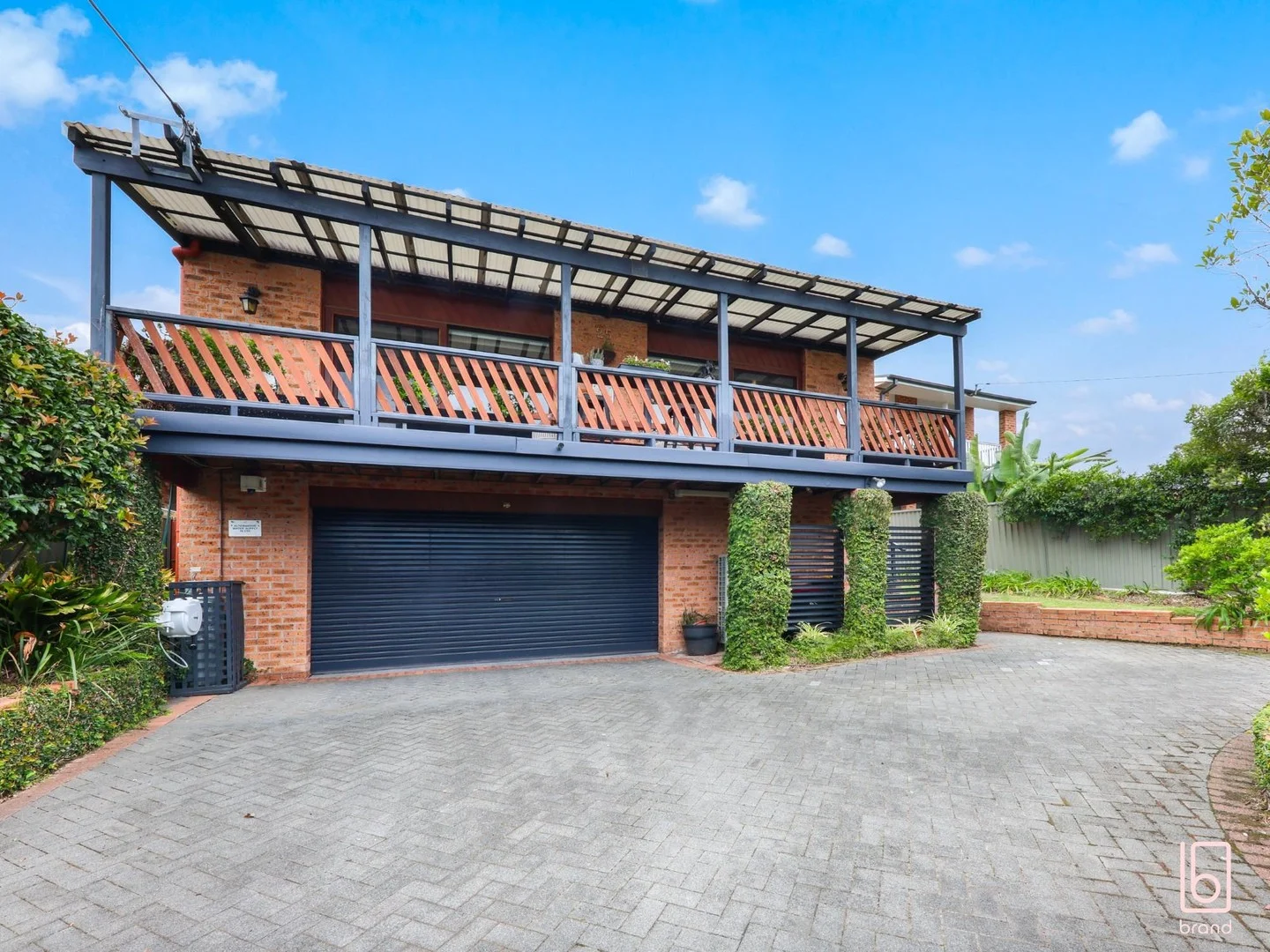 25 Tuggerawong Road (1/28)