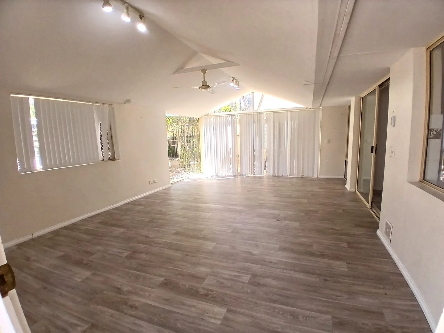 25 Windermere Way - Image 4