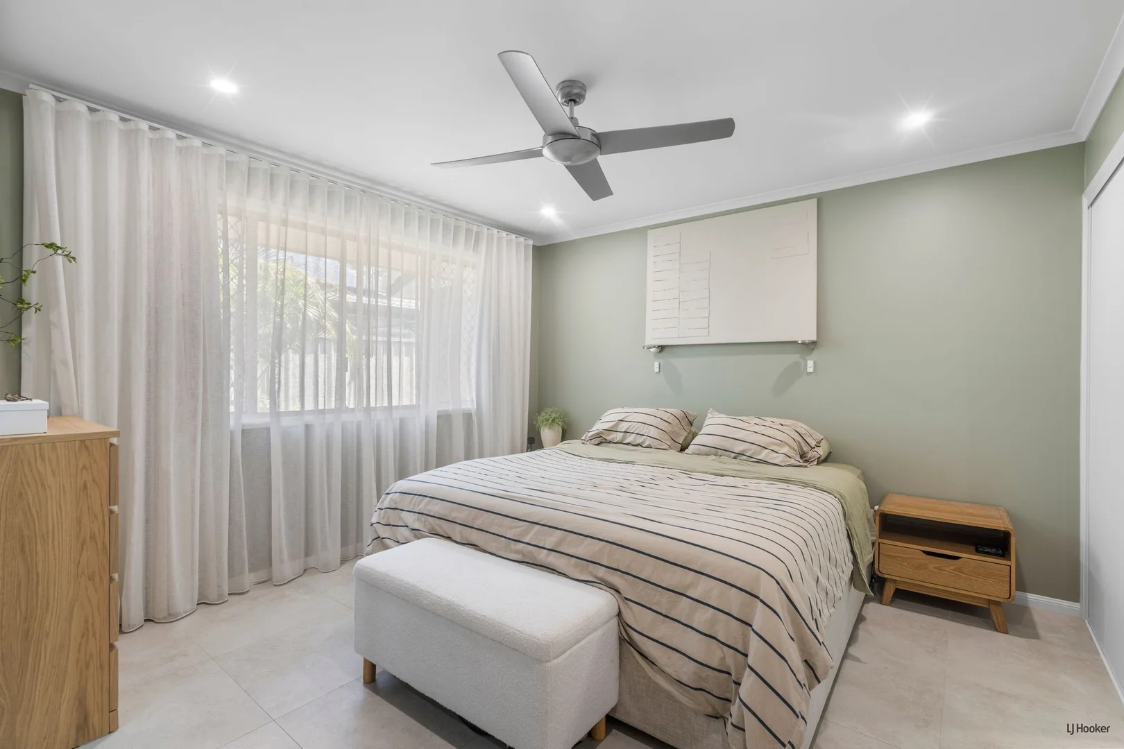 253 Nineteenth Avenue (1/31)