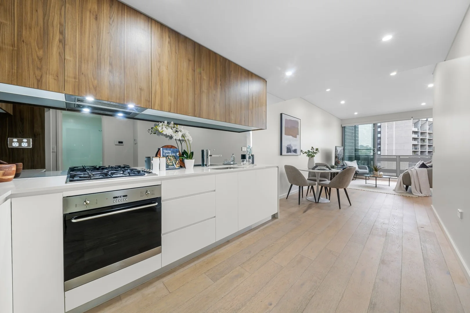 26/7-15 McGill Street (1/1)