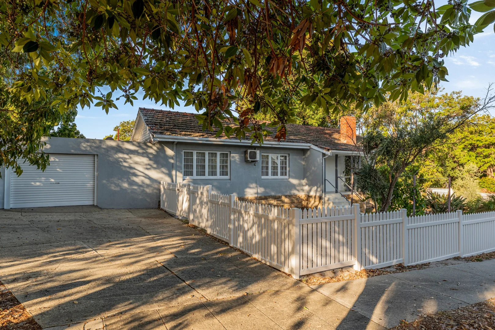 26 Buzza Street (1/26)