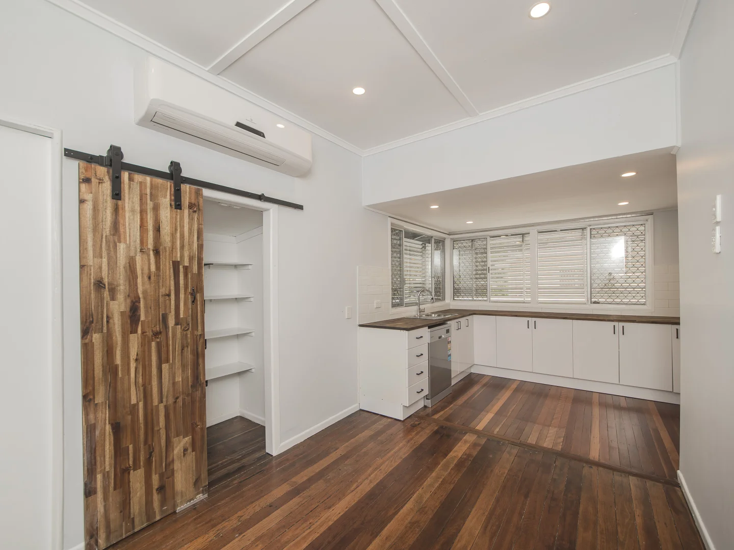 26 Dowling Street - Image 2