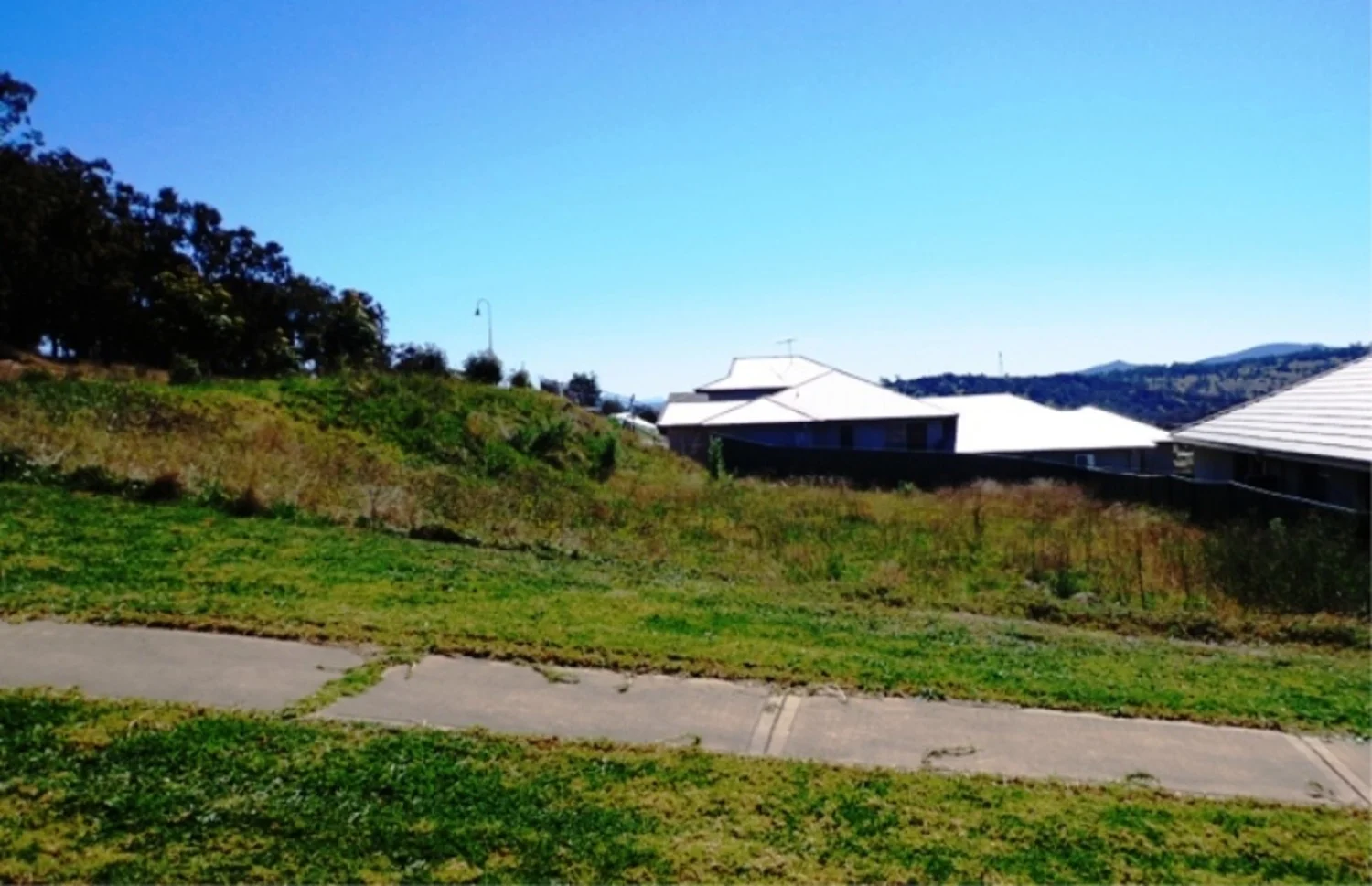26 John Howe Circuit (1/2)