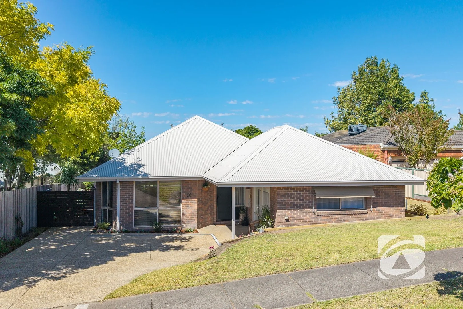 26 Leigh Drive (1/16)