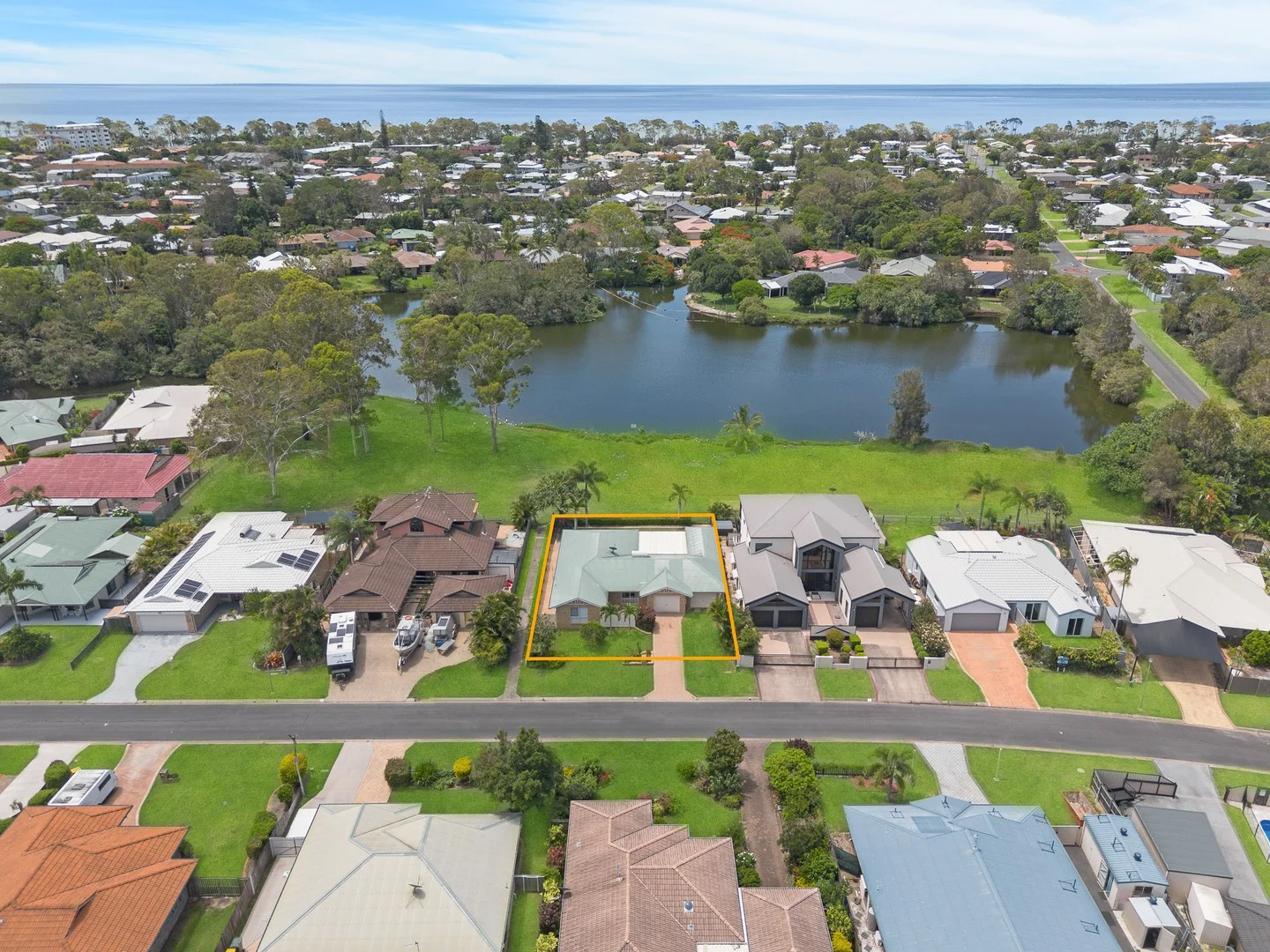 26 Lester Crescent (1/30)