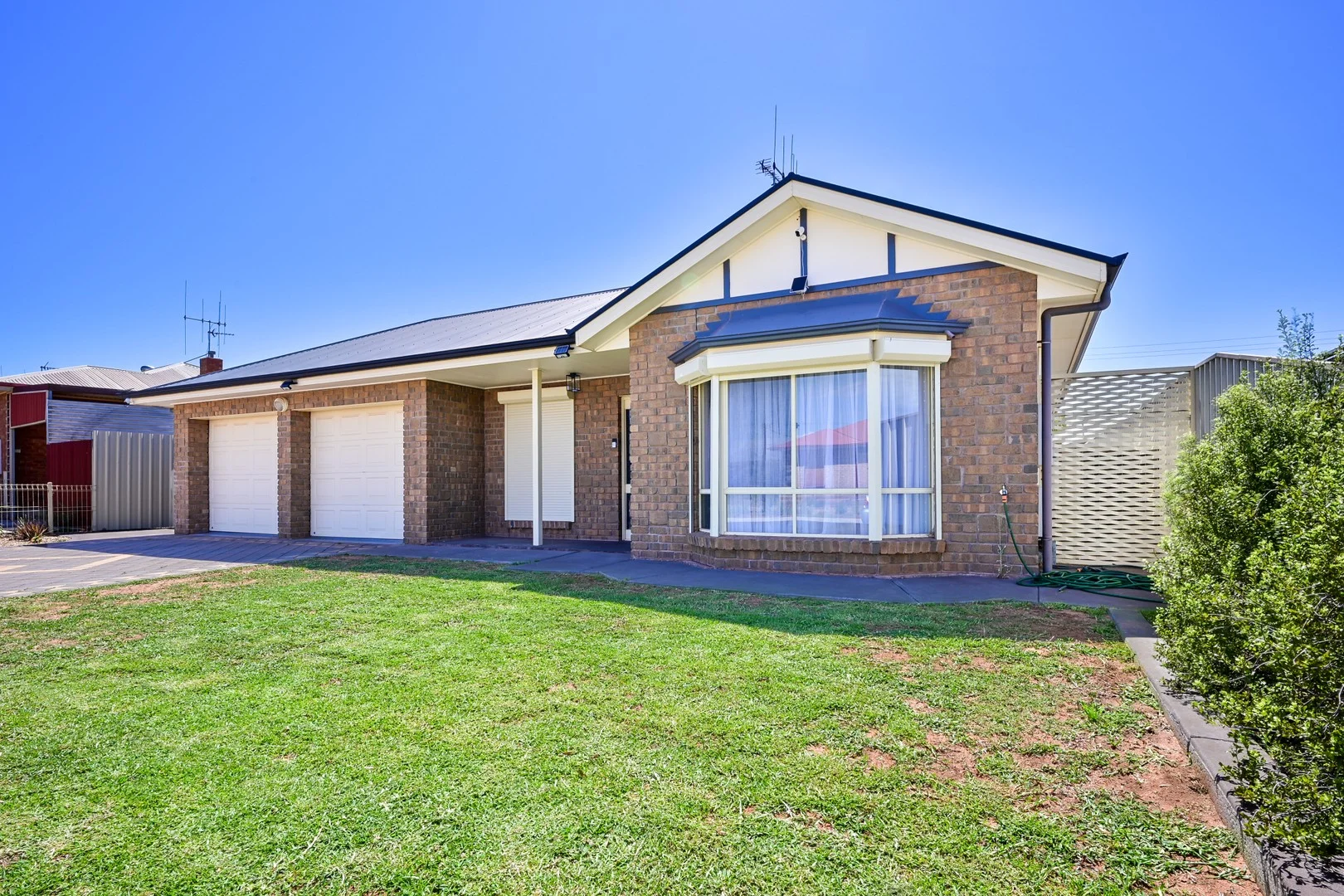 26 Scoble Street (1/1)