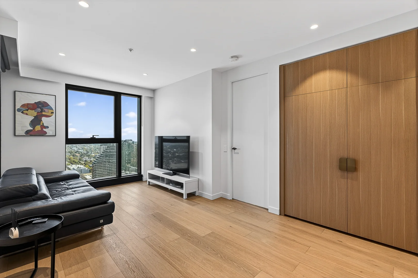 2605/545 Station Street - Image 3