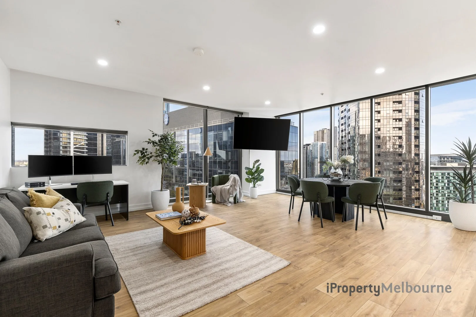 2612/1 Freshwater Place (1/19)