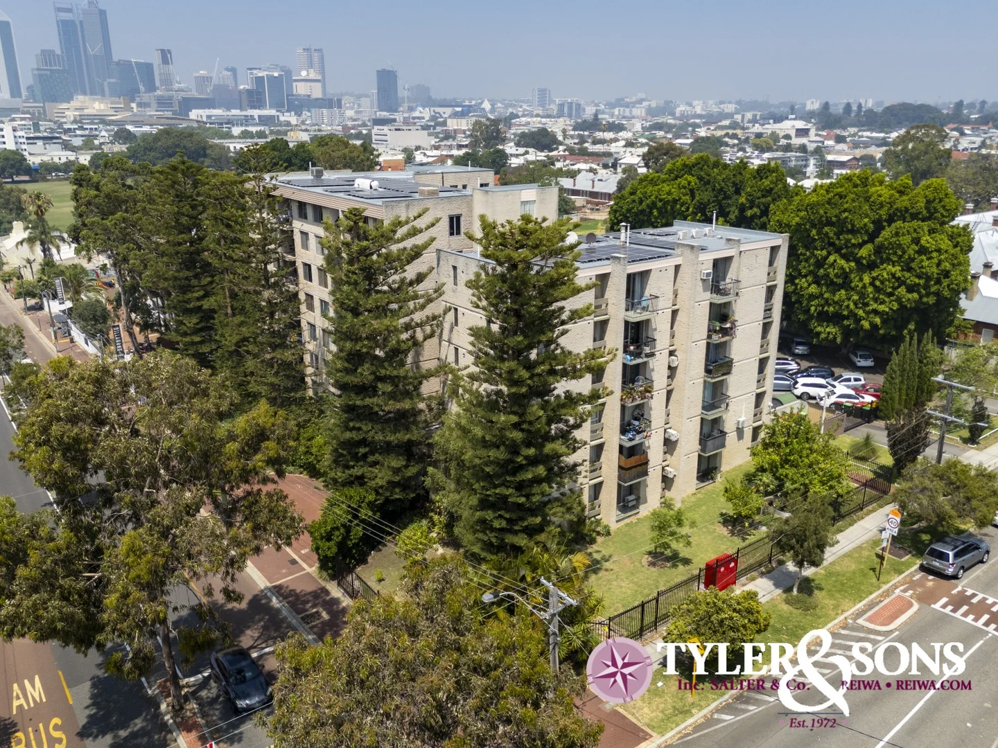 27/133 Lincoln Street (1/28)