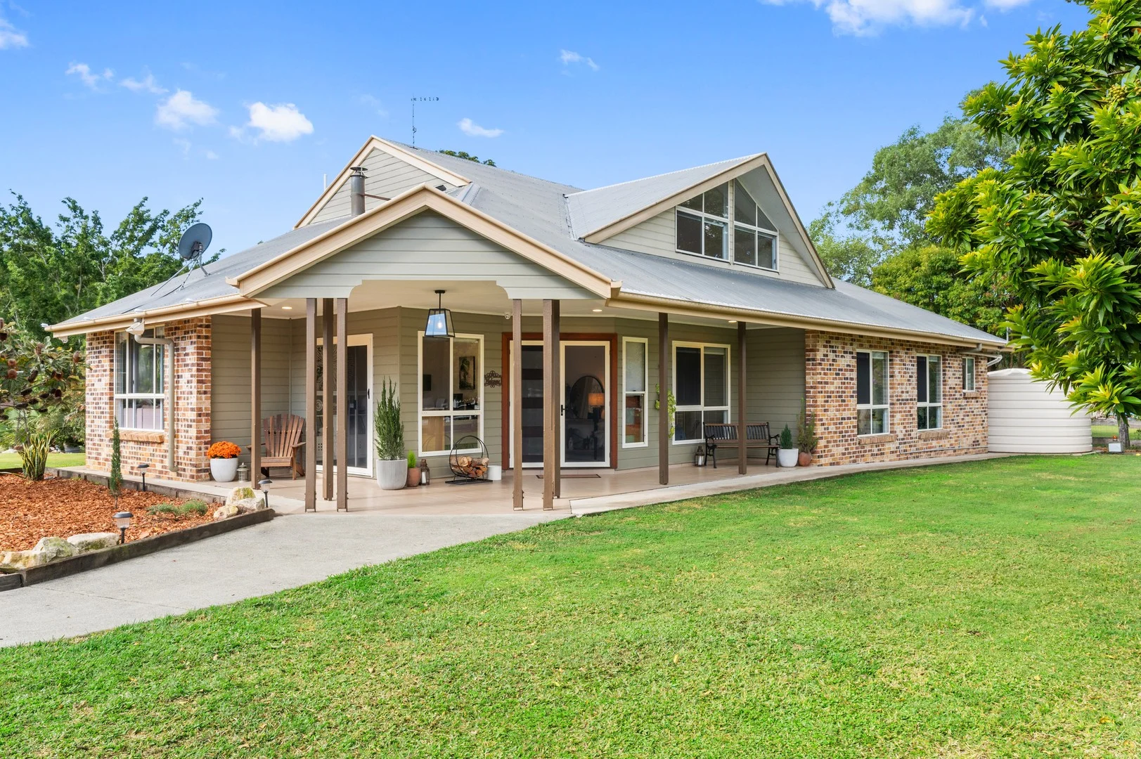 27-31 Forestcreek Place (1/1)