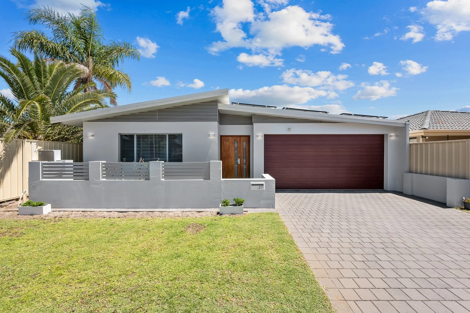 27 Aussat Drive (1/17)