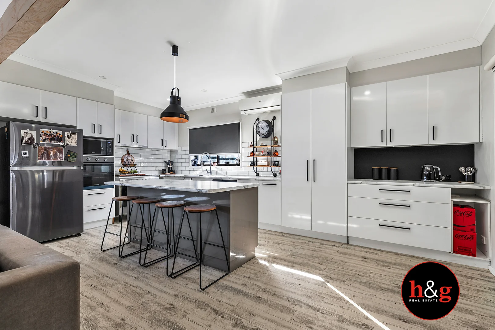 27 Bond Street - Image 2