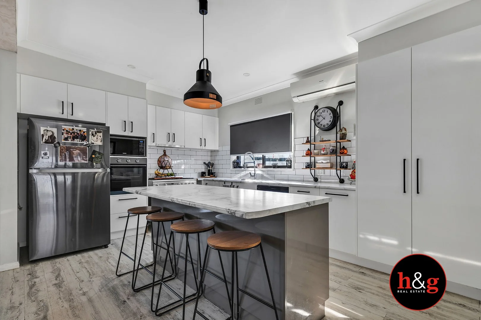 27 Bond Street (1/22)
