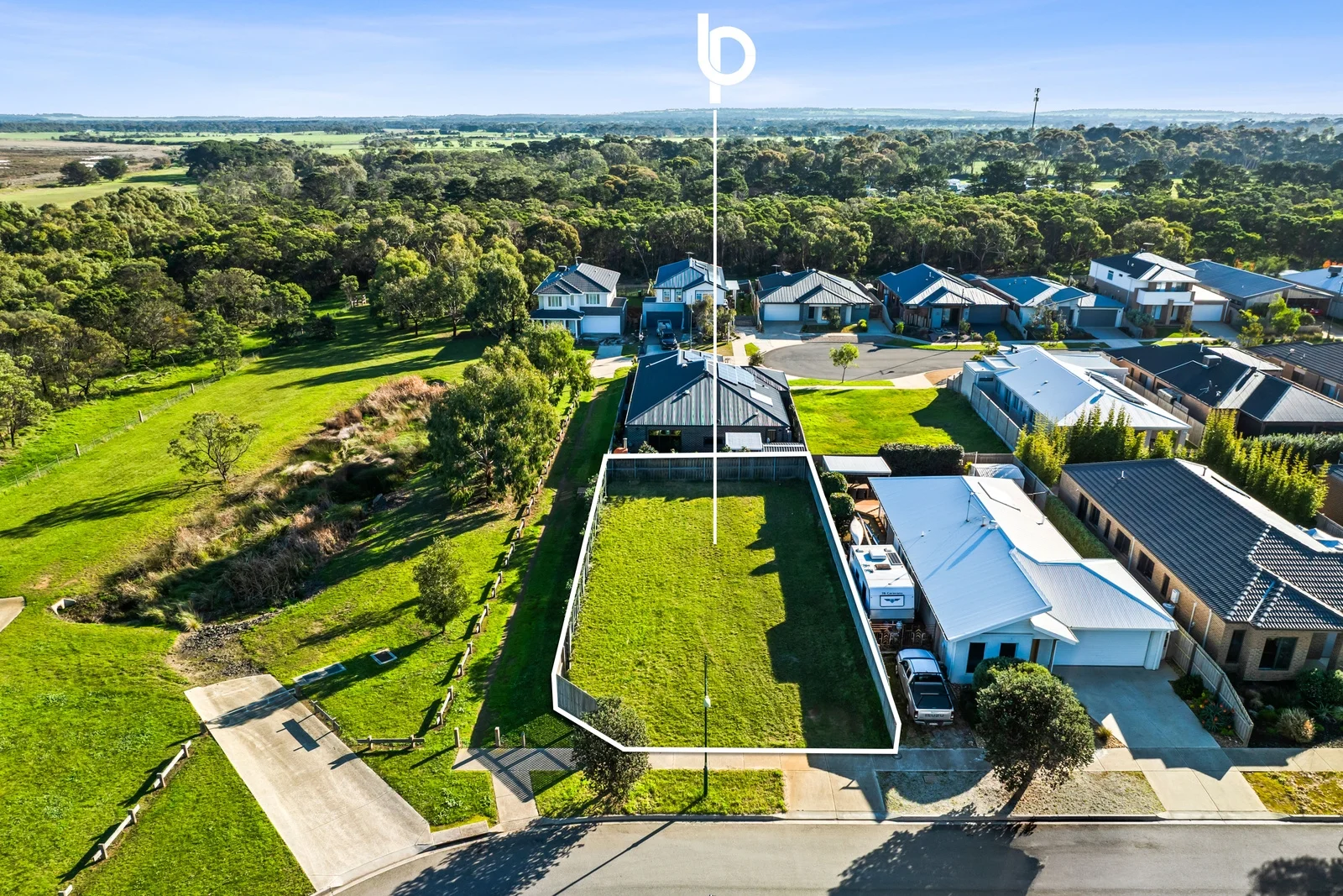 27 Calk Terrace - Image 2