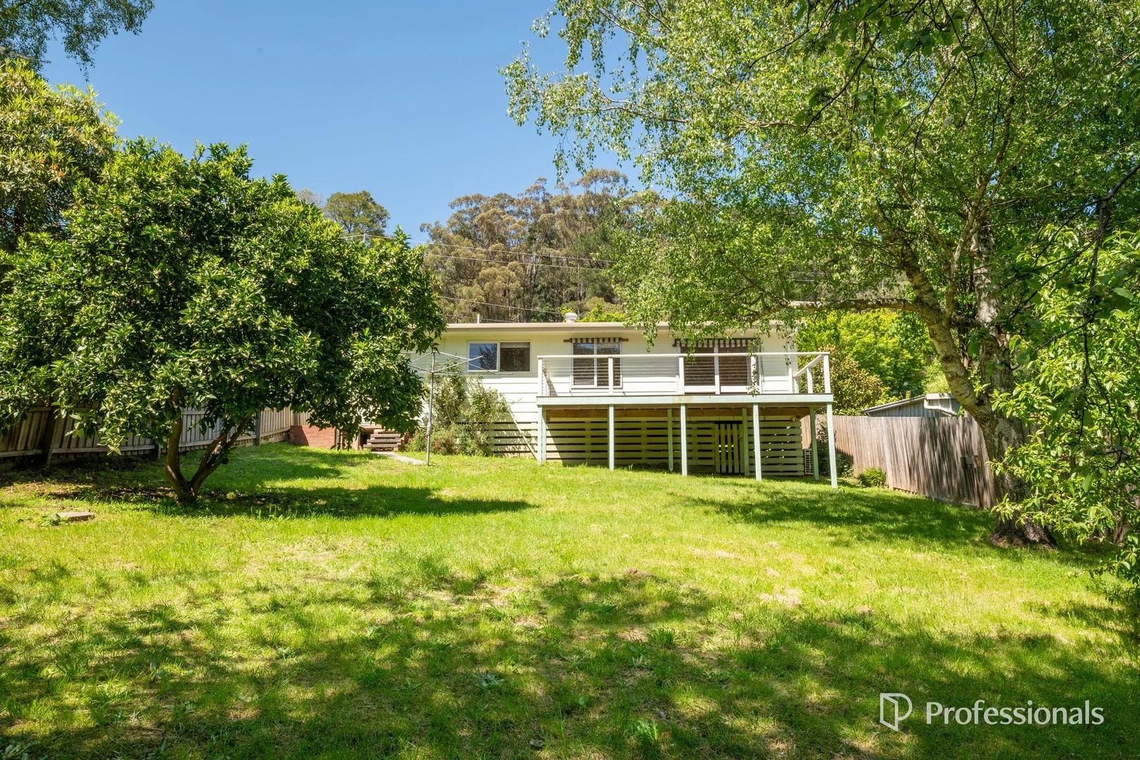 27 Giffords Road (1/22)