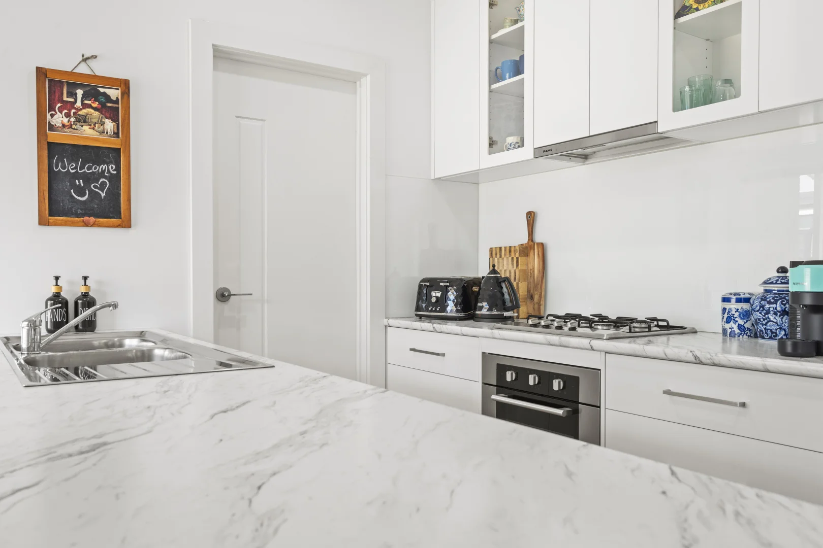 27 Kassa Road - Image 5