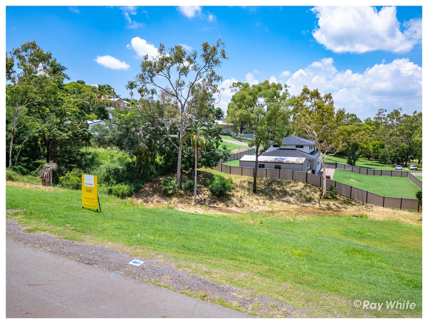 27 Lamington Street (1/10)