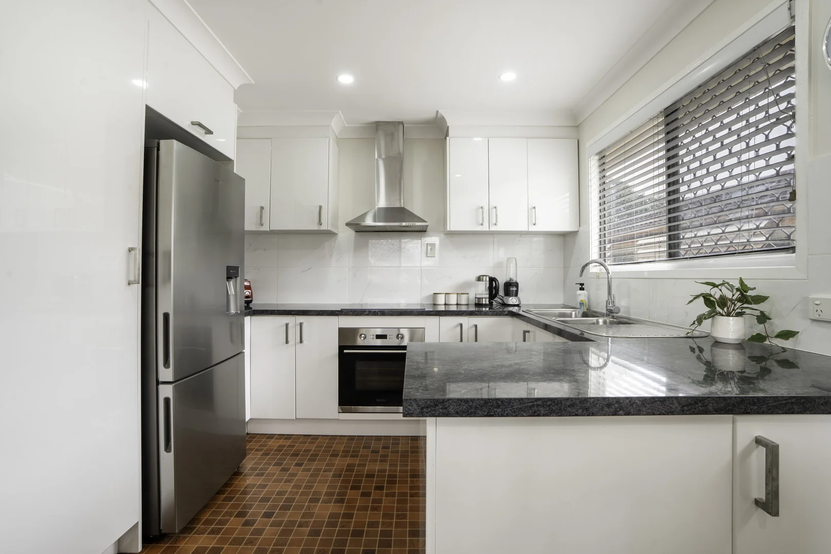27 Price Street - Image 4