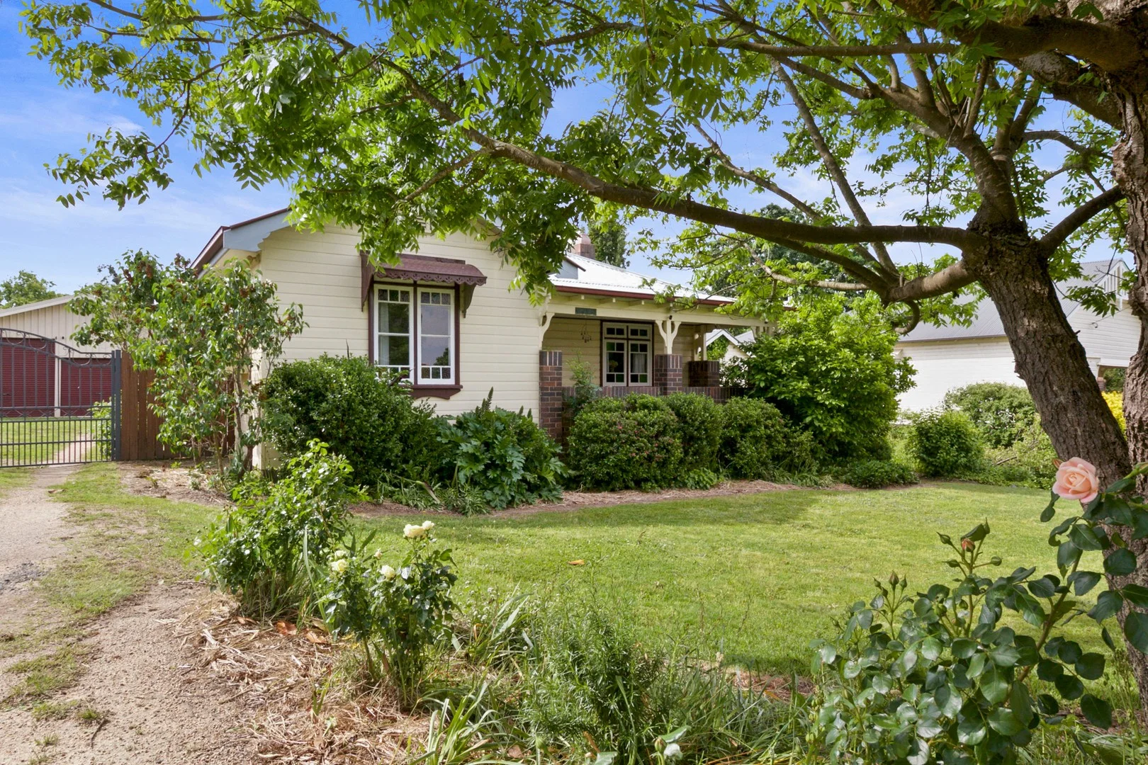 27 Queen Street (1/1)