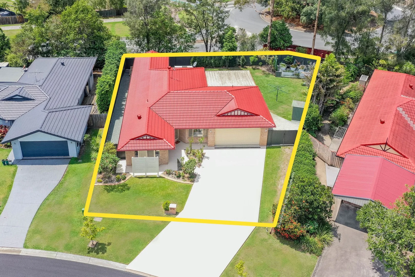 27 Springbrook Place (1/19)