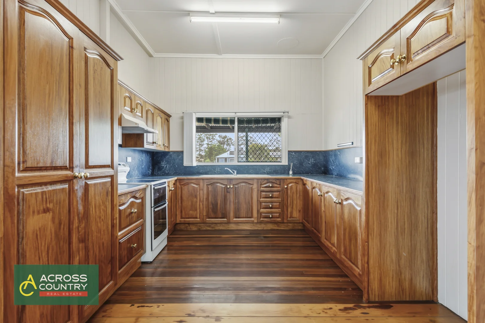 27 Thorn Street - Image 2