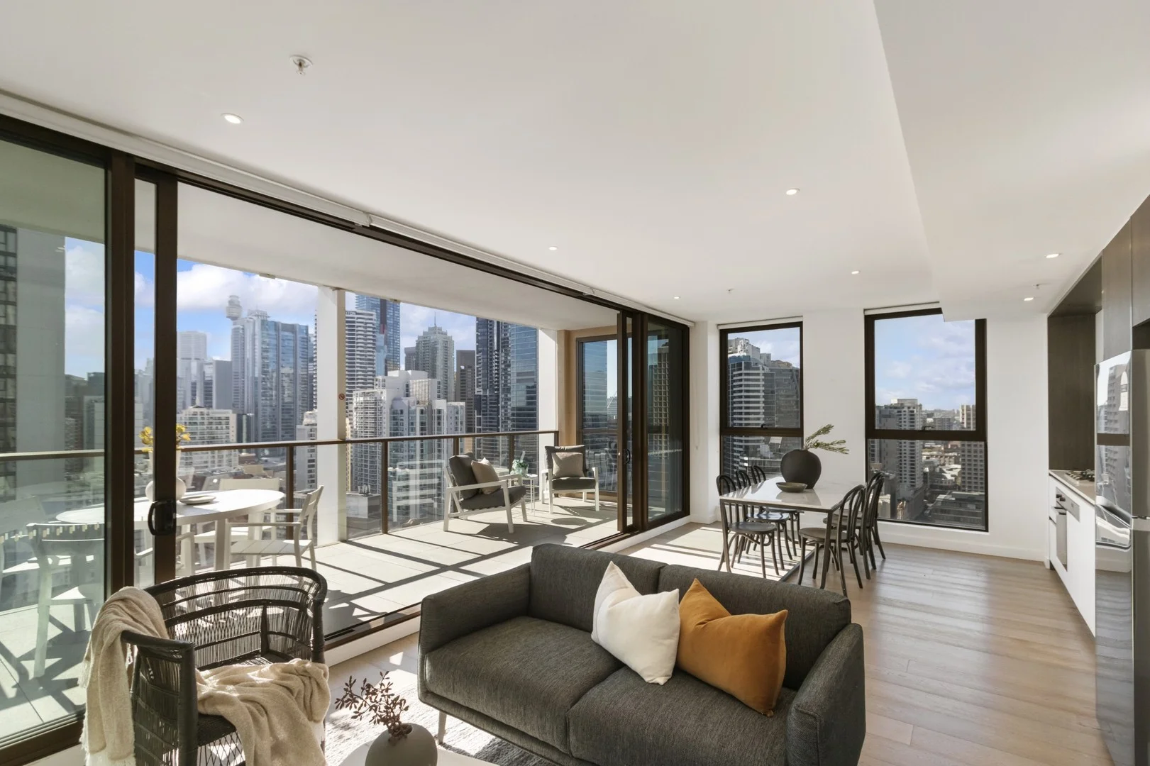 2703/82 Hay Street (1/15)