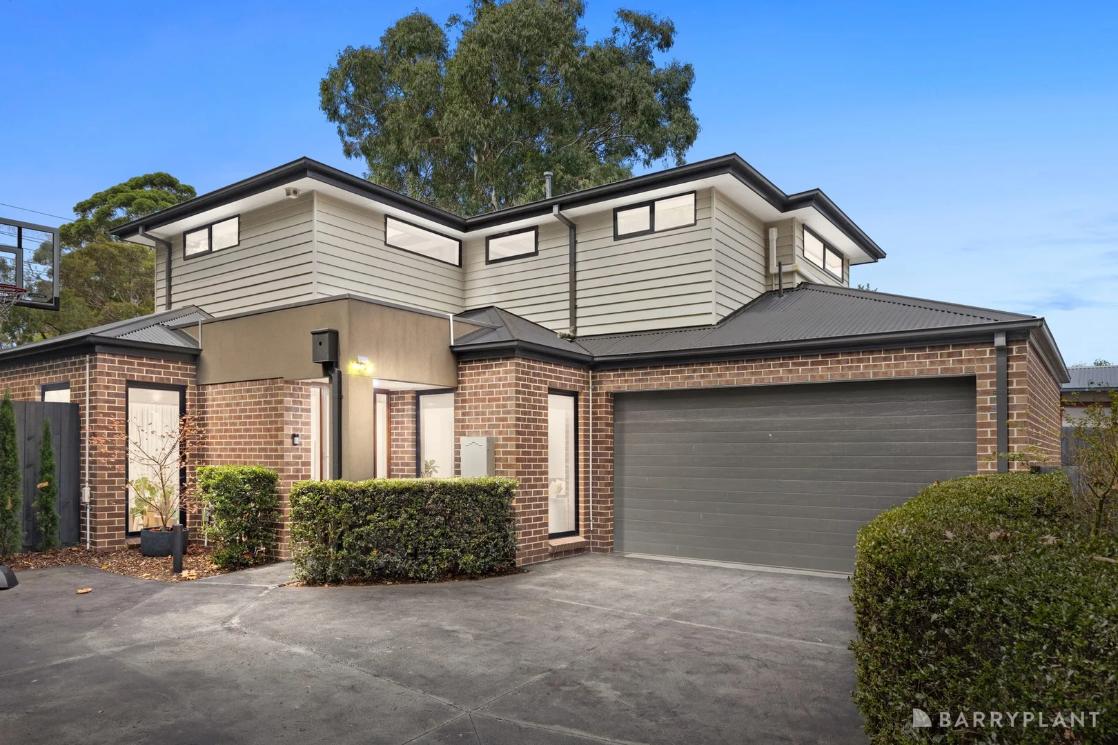 27A Heathmont Road (1/16)