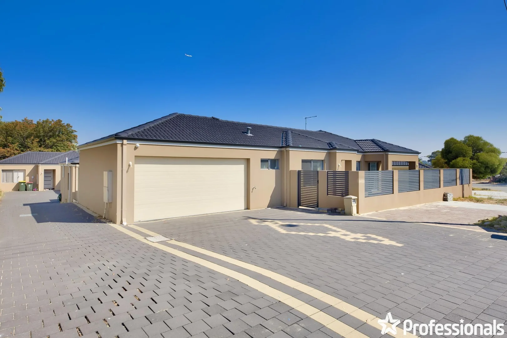 27A Keeble Way (1/20)