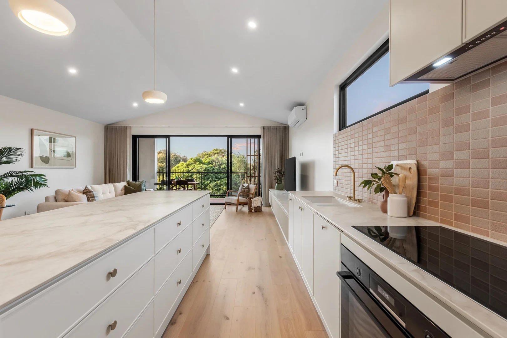 27B Asbury Street West - Image 5