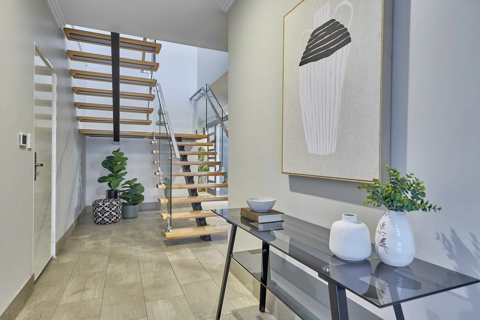 28 Beroona Way (1/17)