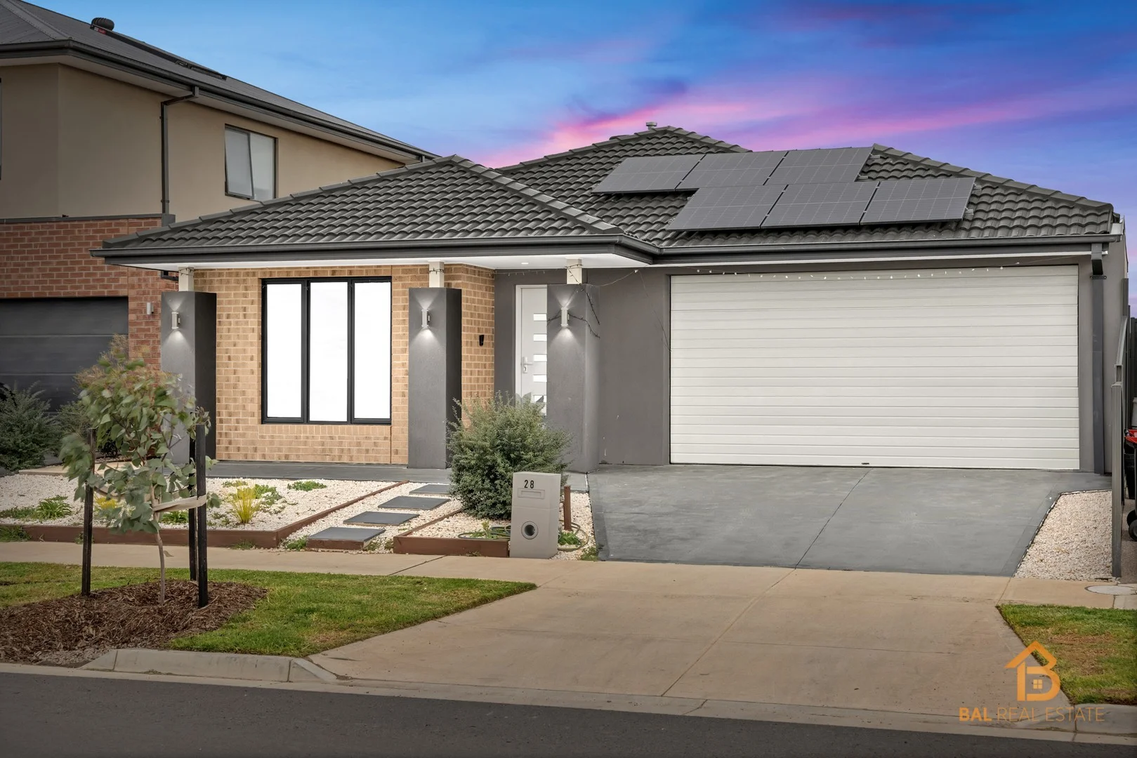 28 COTTER WAY (1/18)