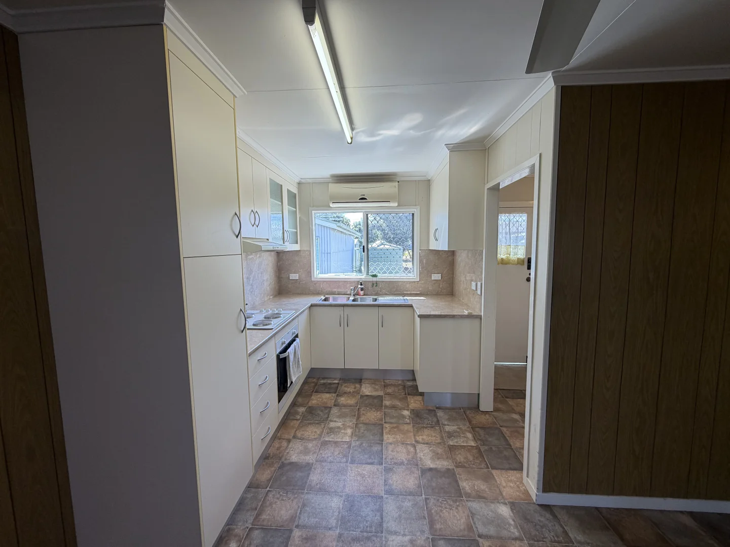 28 Harm Street - Image 4