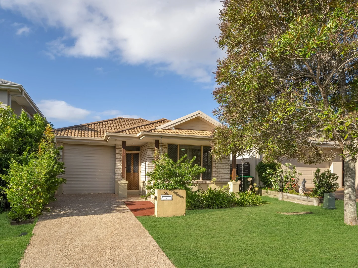 28 Kangaroo Street (1/21)