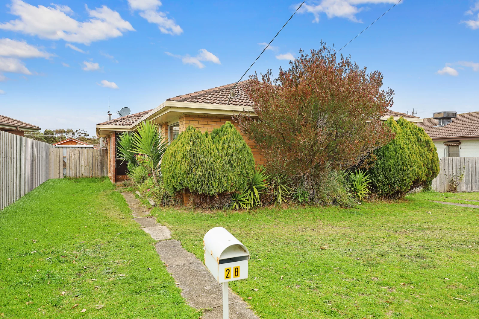 28 Mcgregors Road (1/8)